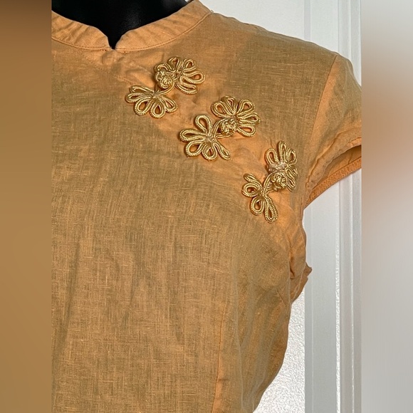 Small Linen Top - Picture 11 of 11